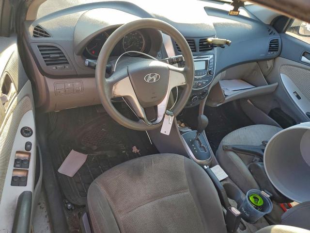 Hyundai ACCENT Gls Image 9