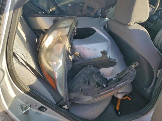 Hyundai ACCENT Gls Image 7