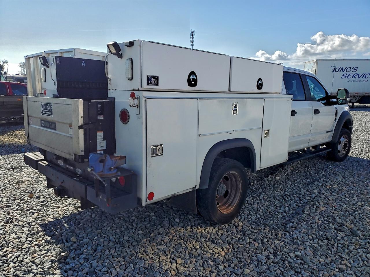 Ford F-450 Super Duty Image 6