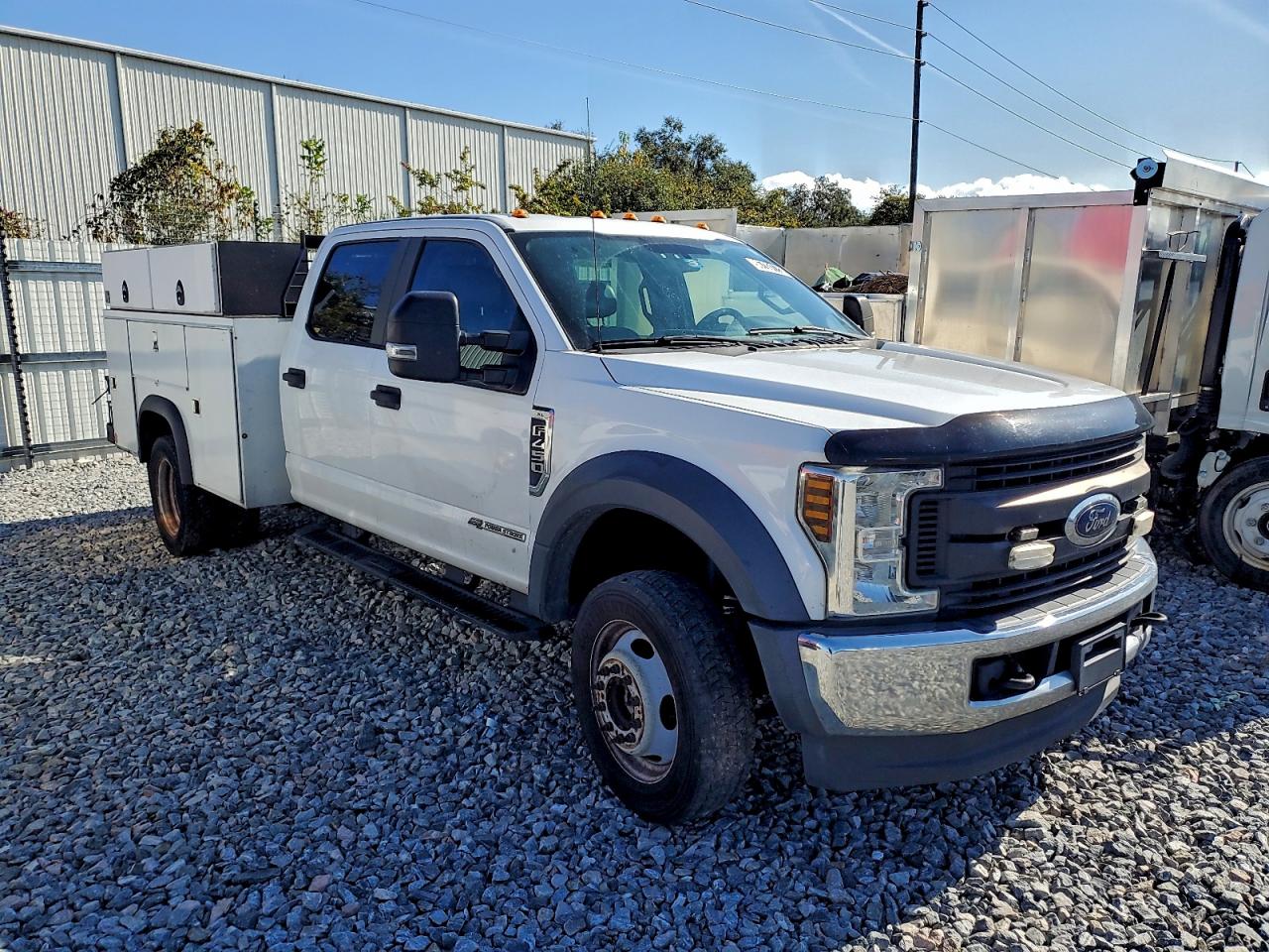 Ford F-450 Super Duty Image 5