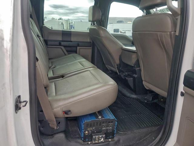 Ford F-450 Super Duty Image 10