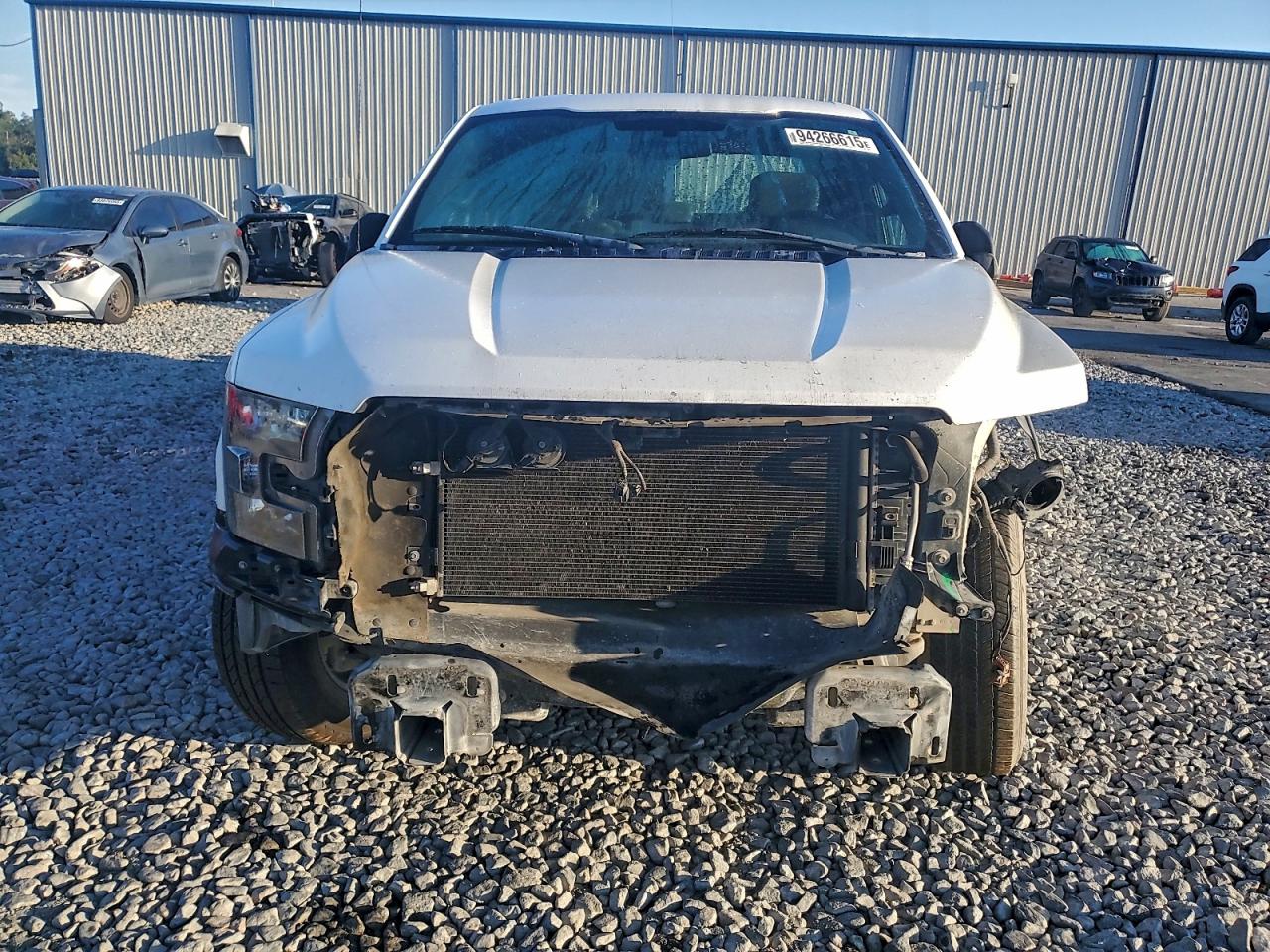 Ford F-150 Super Cab Image 9