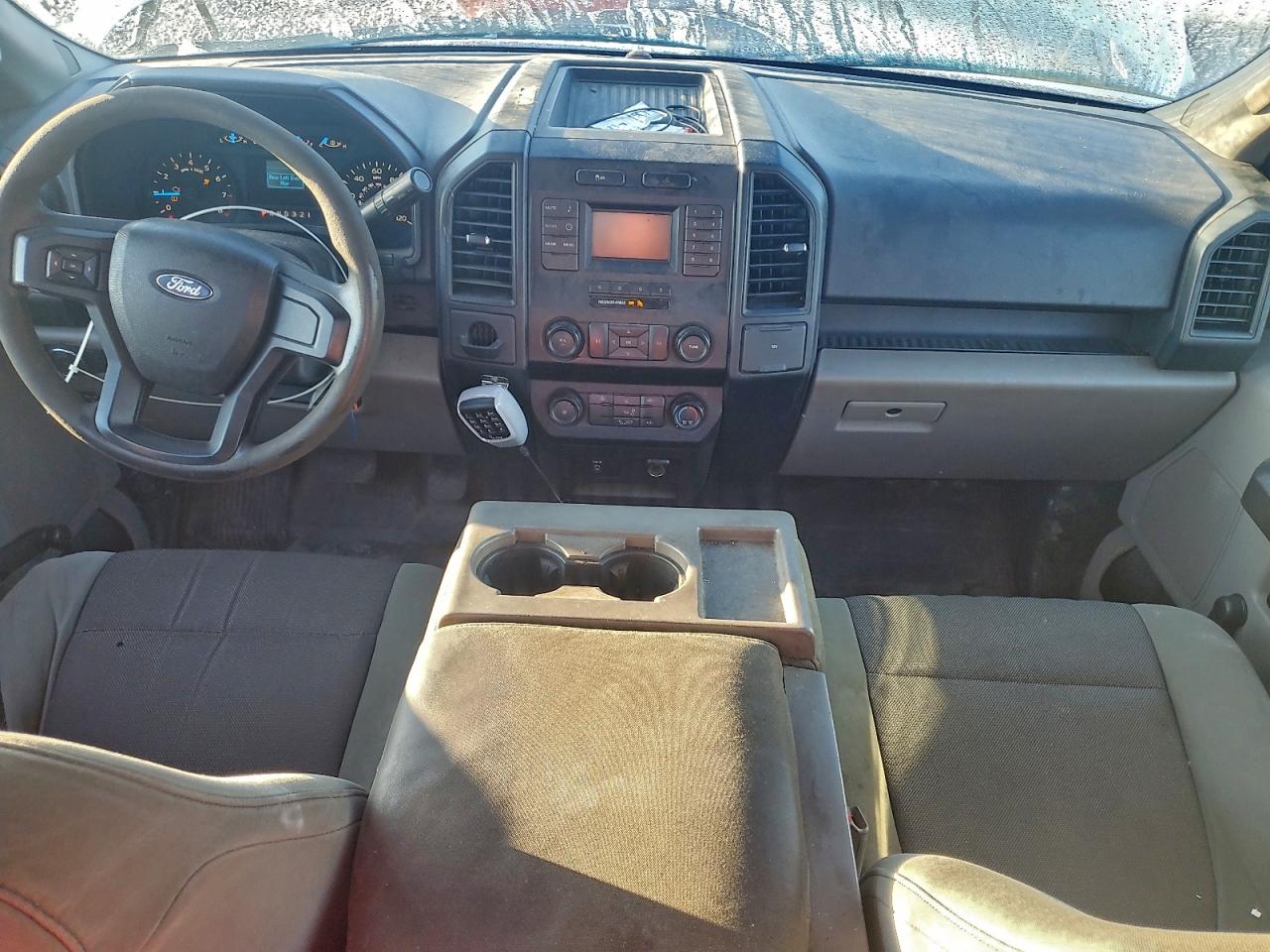 Ford F-150 Super Cab Image 2