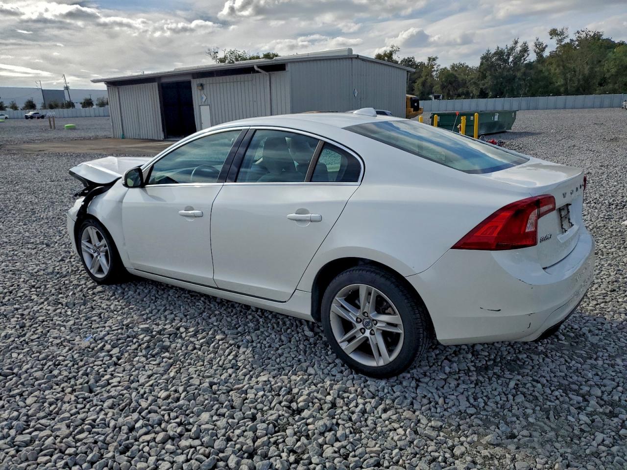 Volvo S60 Premier Image 2