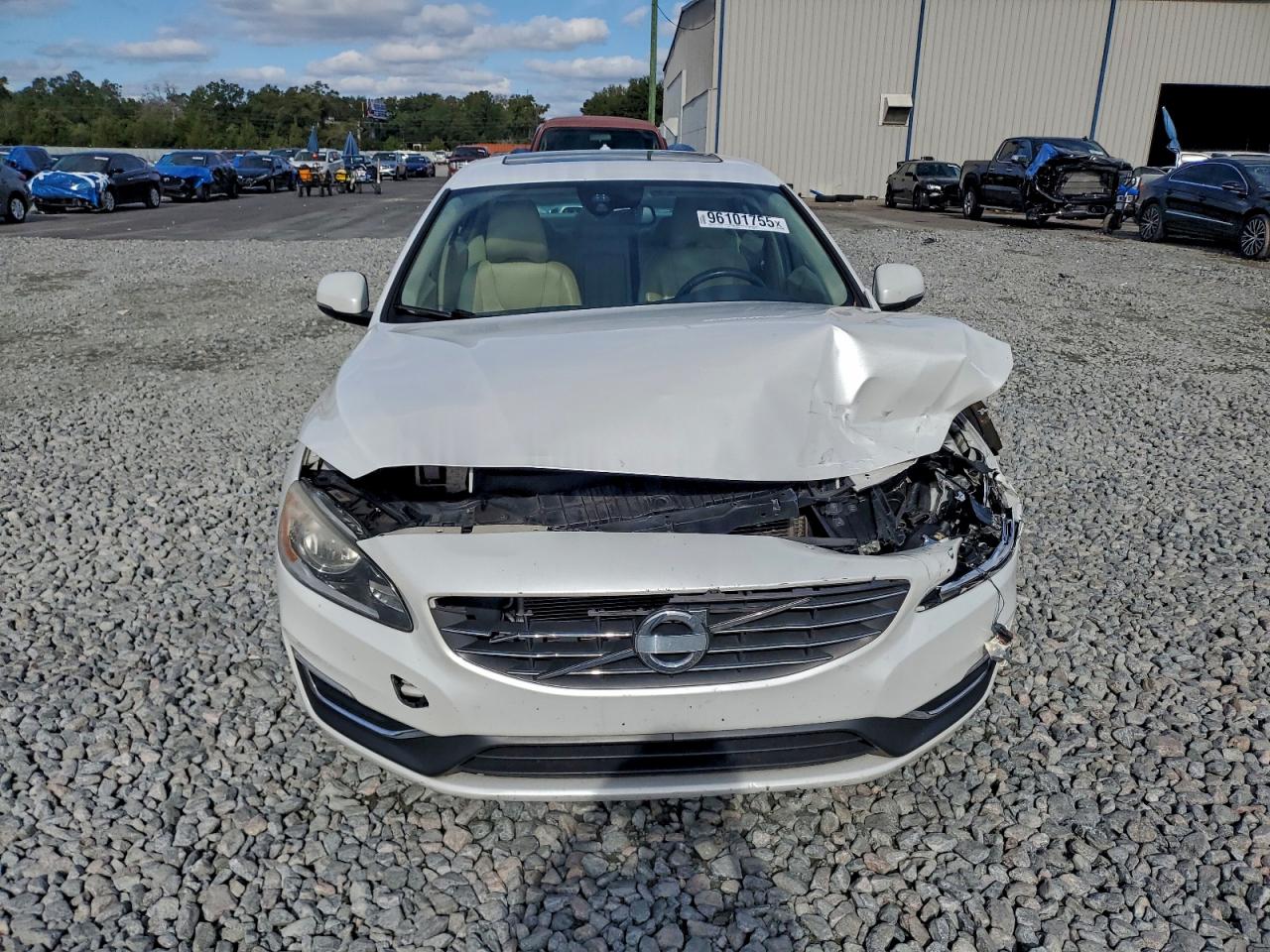 Volvo S60 Premier Image 4