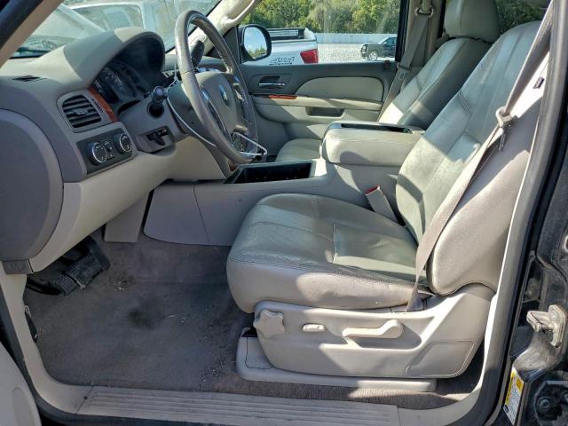 Chevrolet Suburban K1500 Lt Image 10