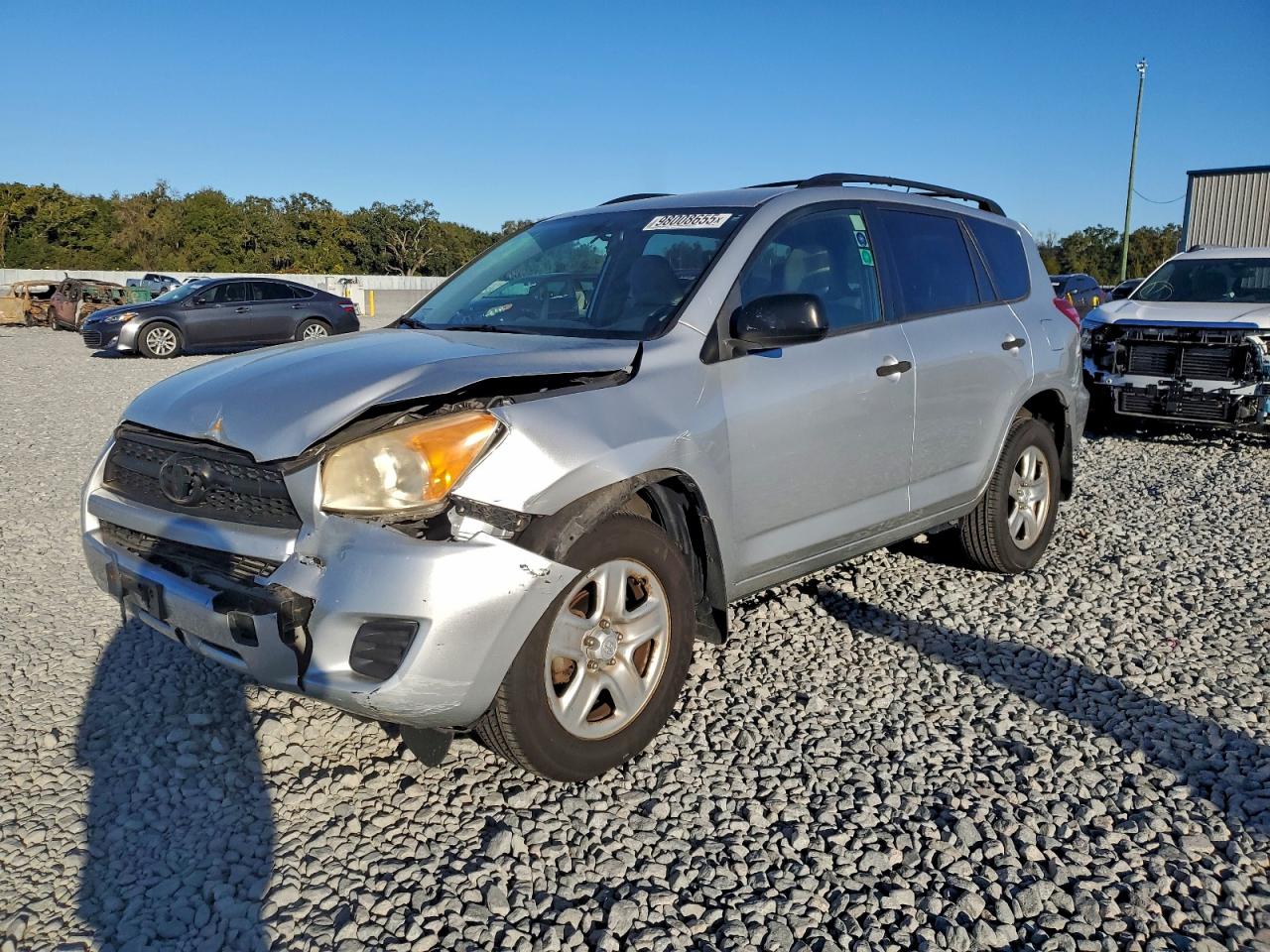Toyota RAV4 Image 1