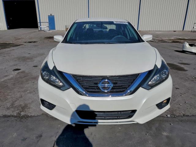 Nissan Altima 2.5 Image 6