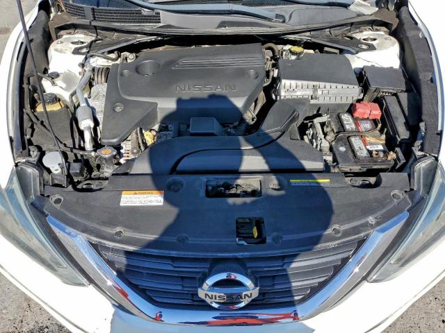 Nissan Altima 2.5 Image 7