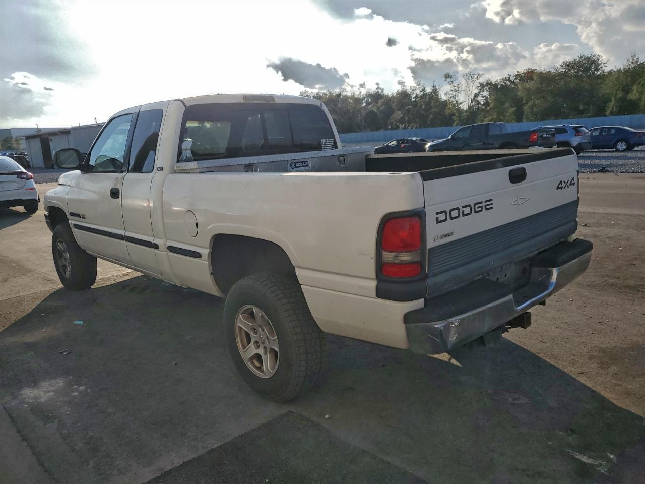 Dodge Ram 1500 Image 3