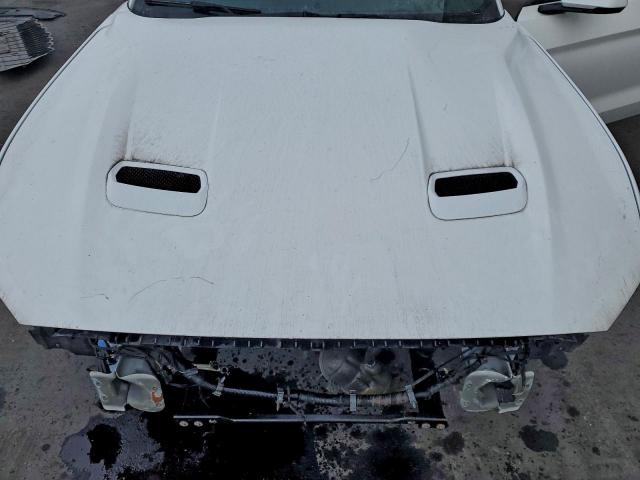 Ford Mustang Image 13