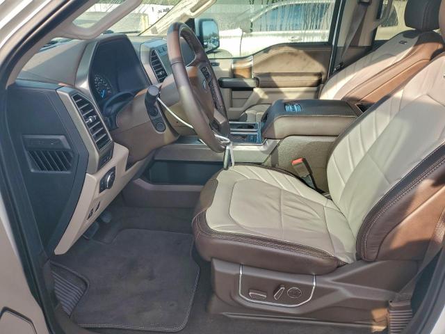 Ford F-150 Supercrew Image 6