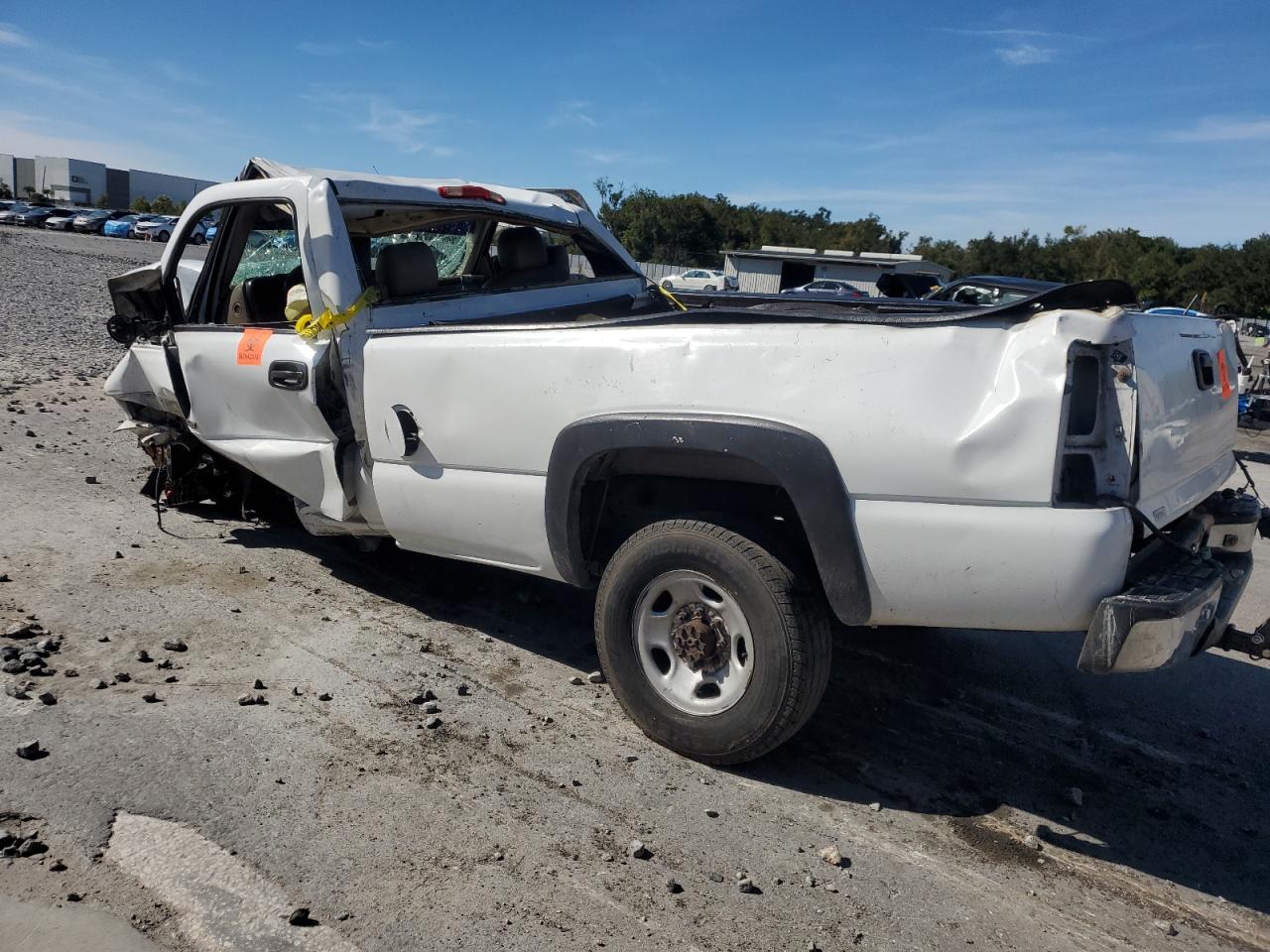 Chevrolet Silverado C2500 Heavy Duty Image 2
