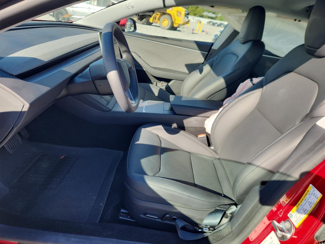 Tesla Model 3 Image 3