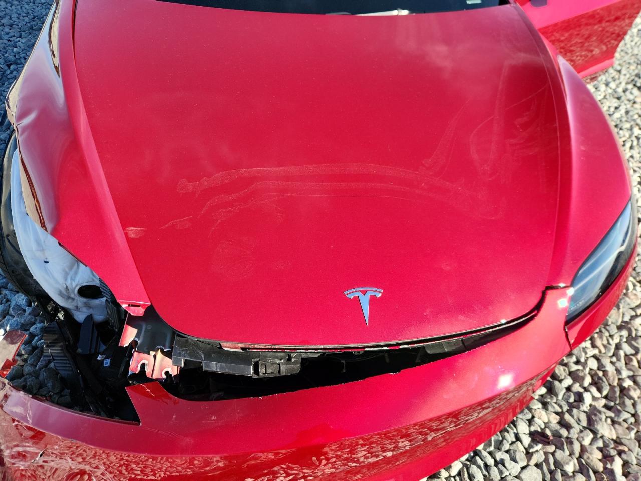 Tesla Model 3 Image 7