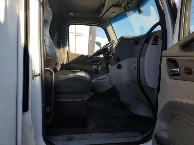 Peterbilt 579 Image 3