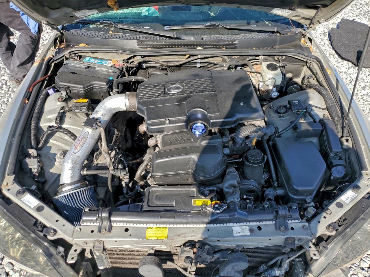 Lexus Is 300 Image 12