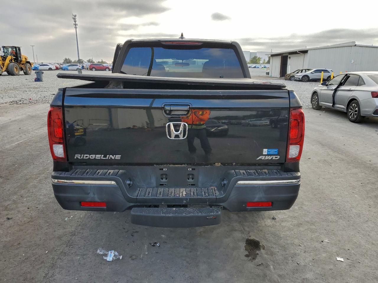 Honda Ridgeline Sport Image 3