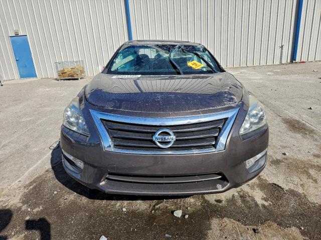 Nissan Altima 2.5 Image 5