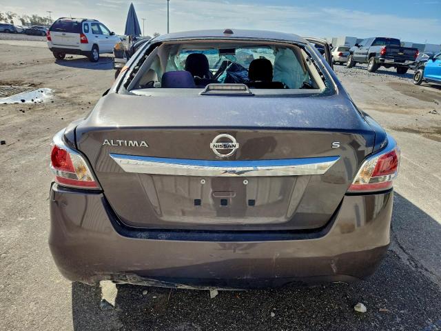 Nissan Altima 2.5 Image 8