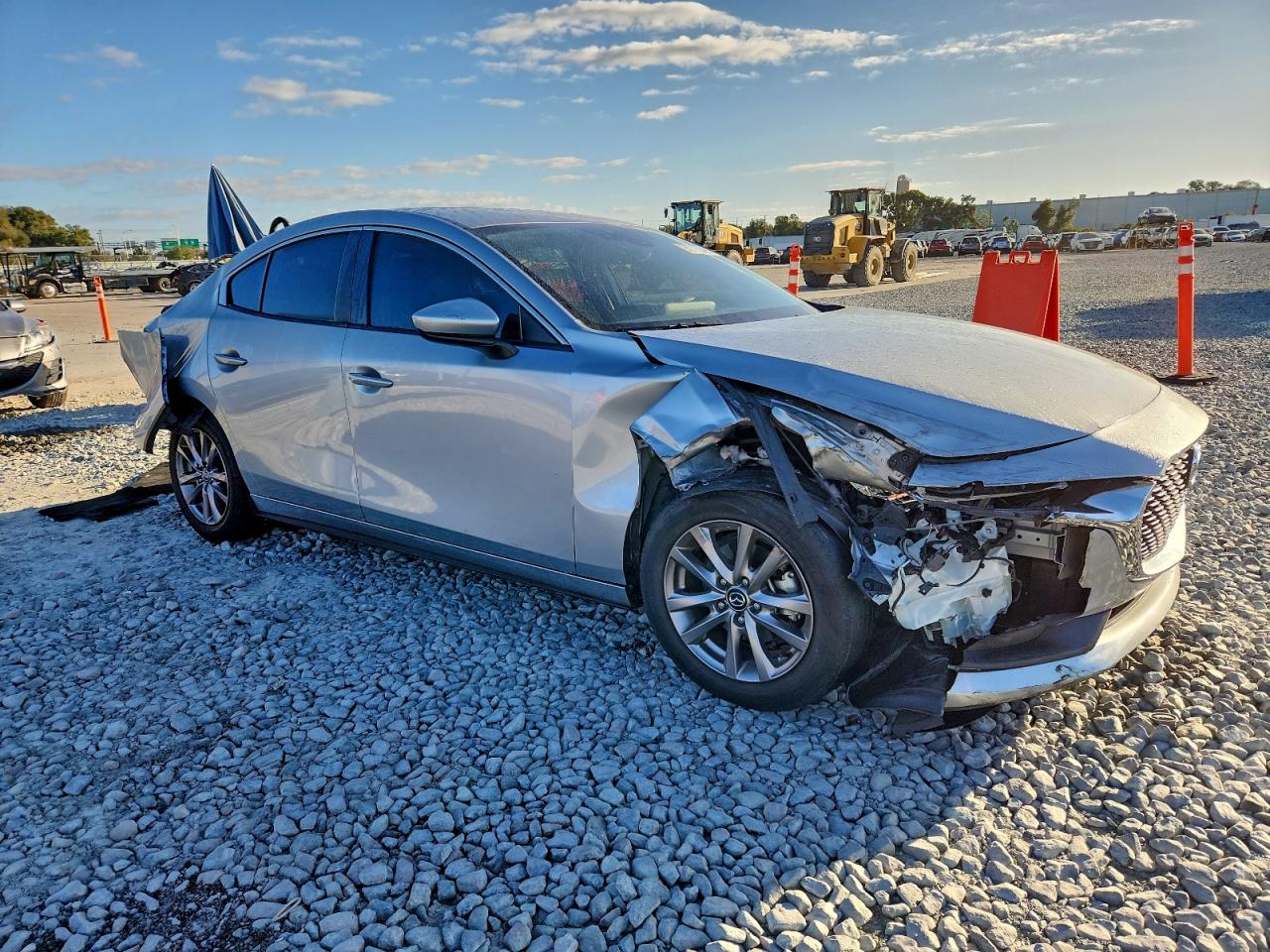 Mazda 3 Image 2