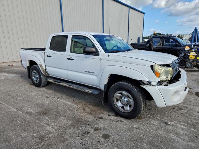 Toyota Tacoma Double Cab Prerunner Image 9