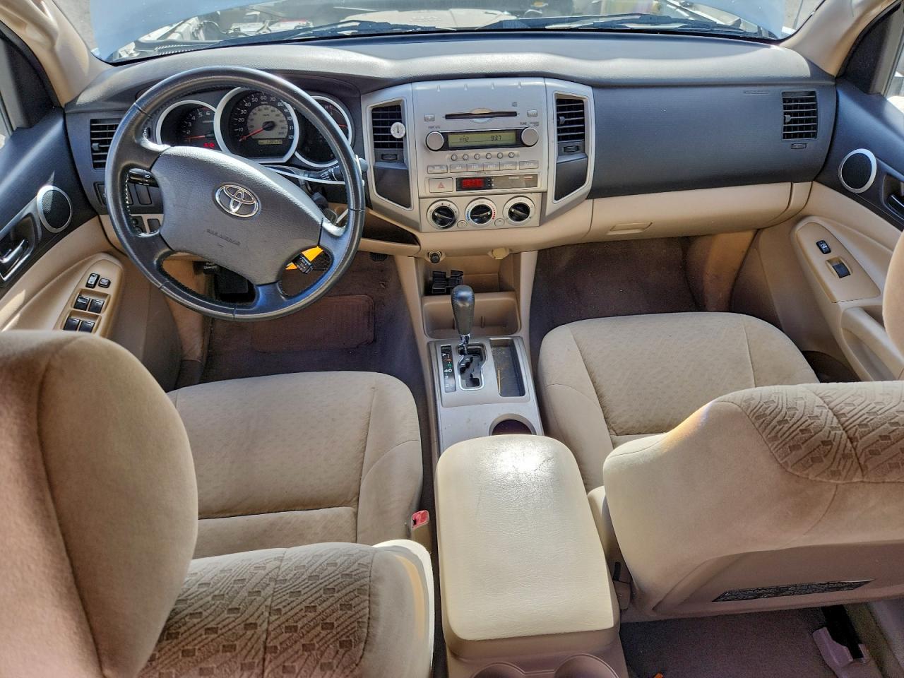 Toyota Tacoma Double Cab Prerunner Image 3