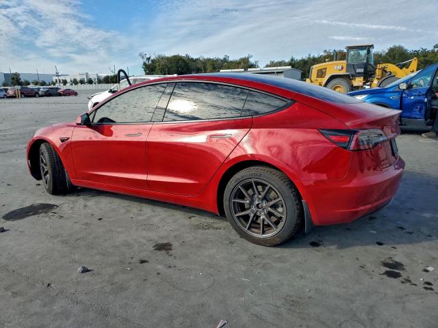 Tesla Model 3 Image 3