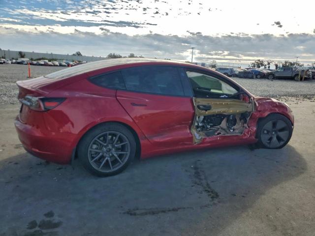 Tesla Model 3 Image 4