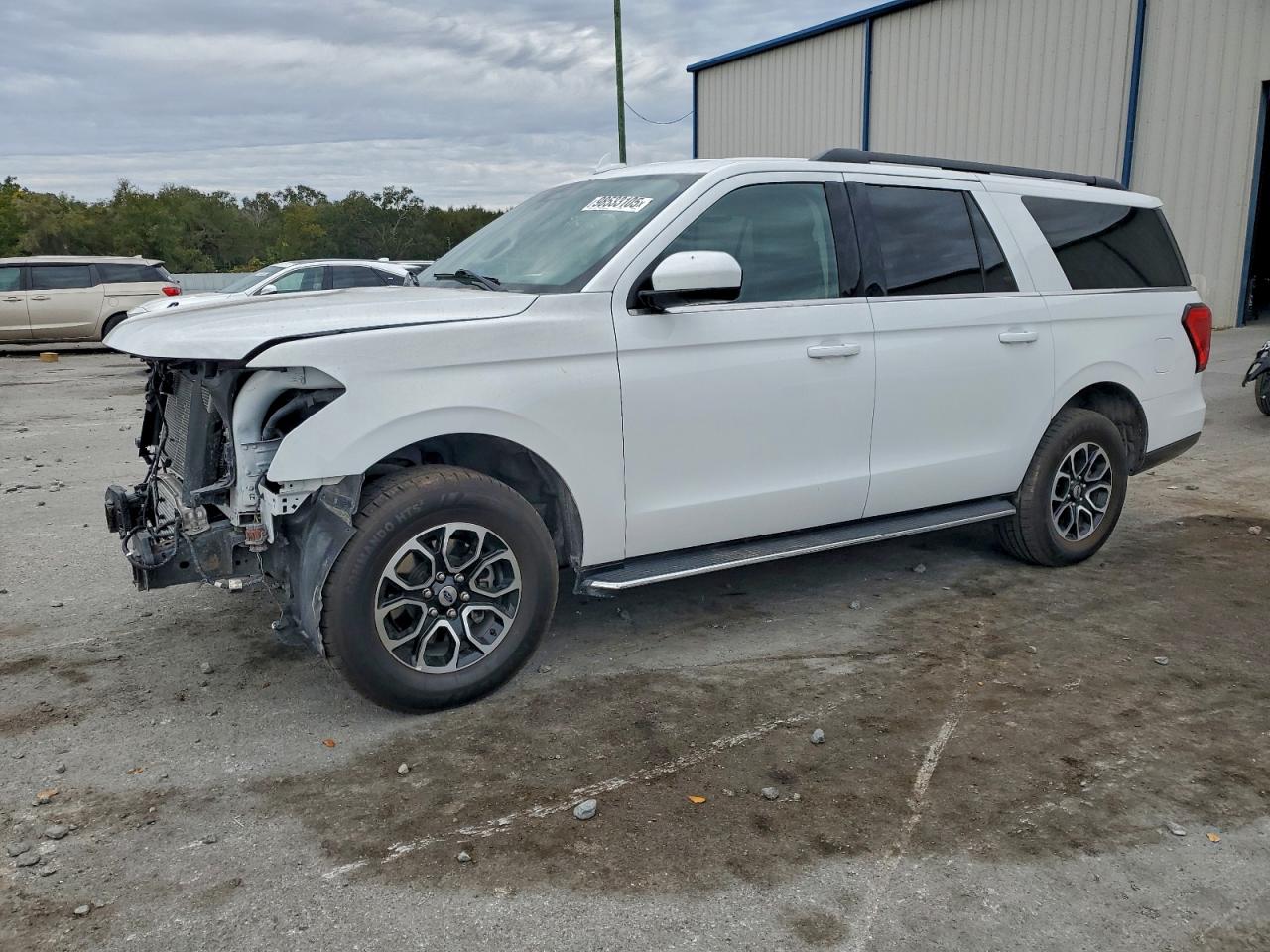 Ford Expedition Max Xlt Image 1
