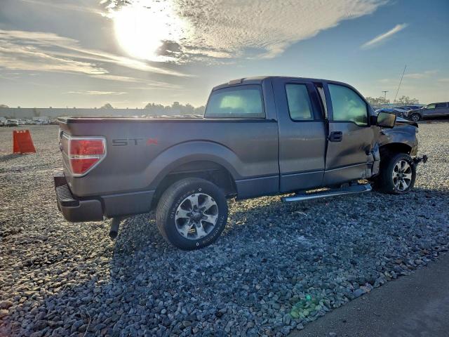 Ford F-150 Super Cab Image 4