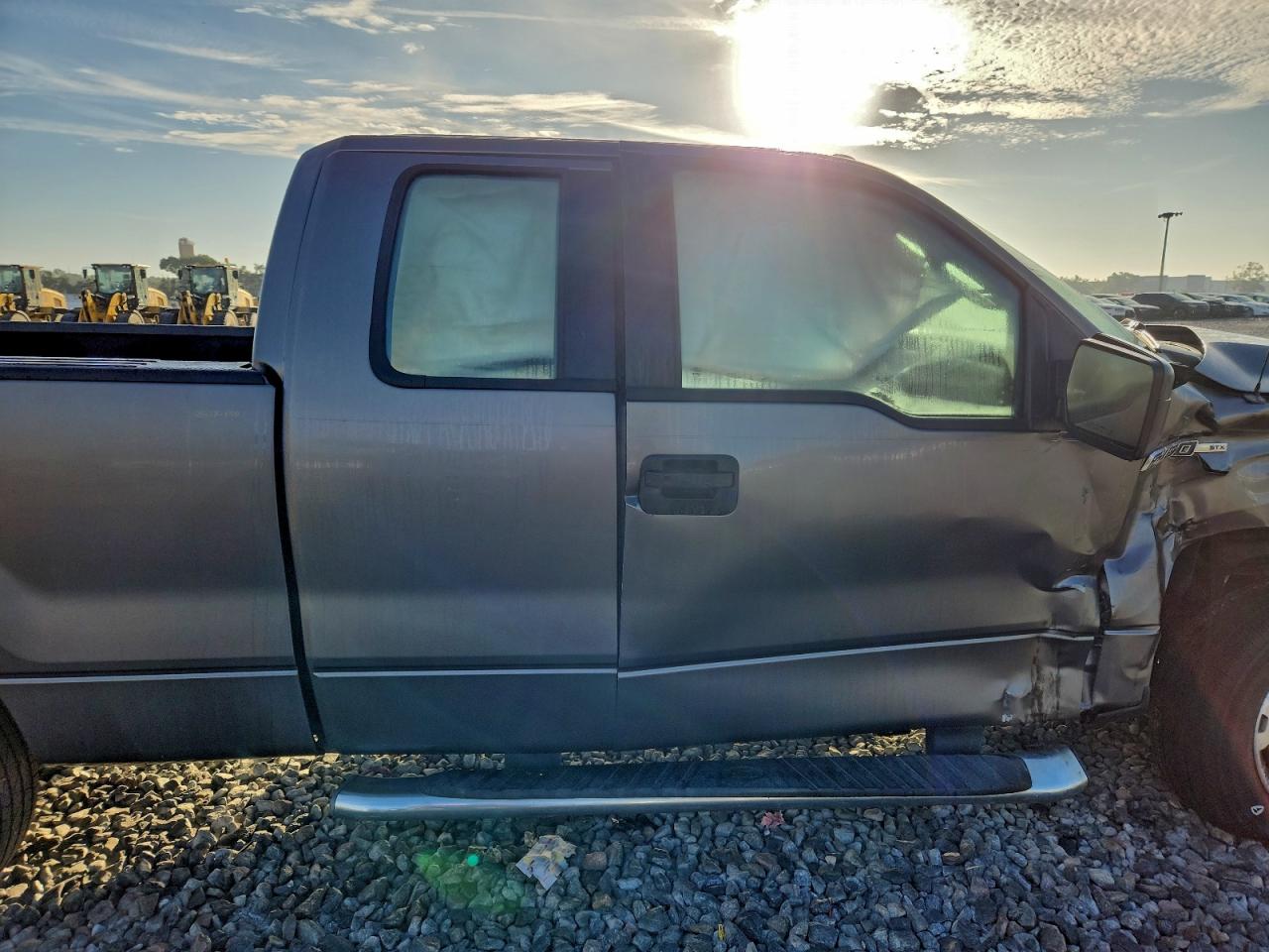 Ford F-150 Super Cab Image 7