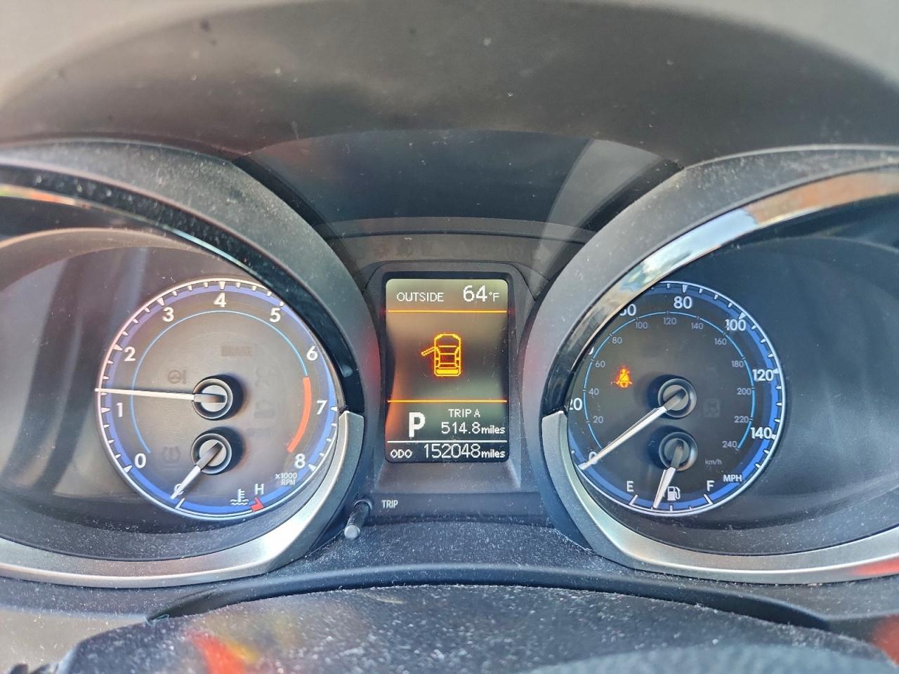 Toyota Corolla L Image 12