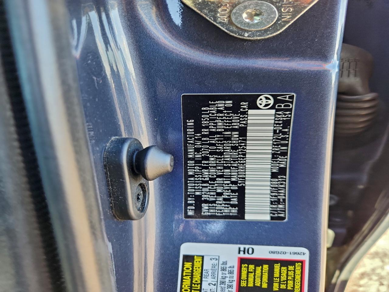 Toyota Corolla L Image 2