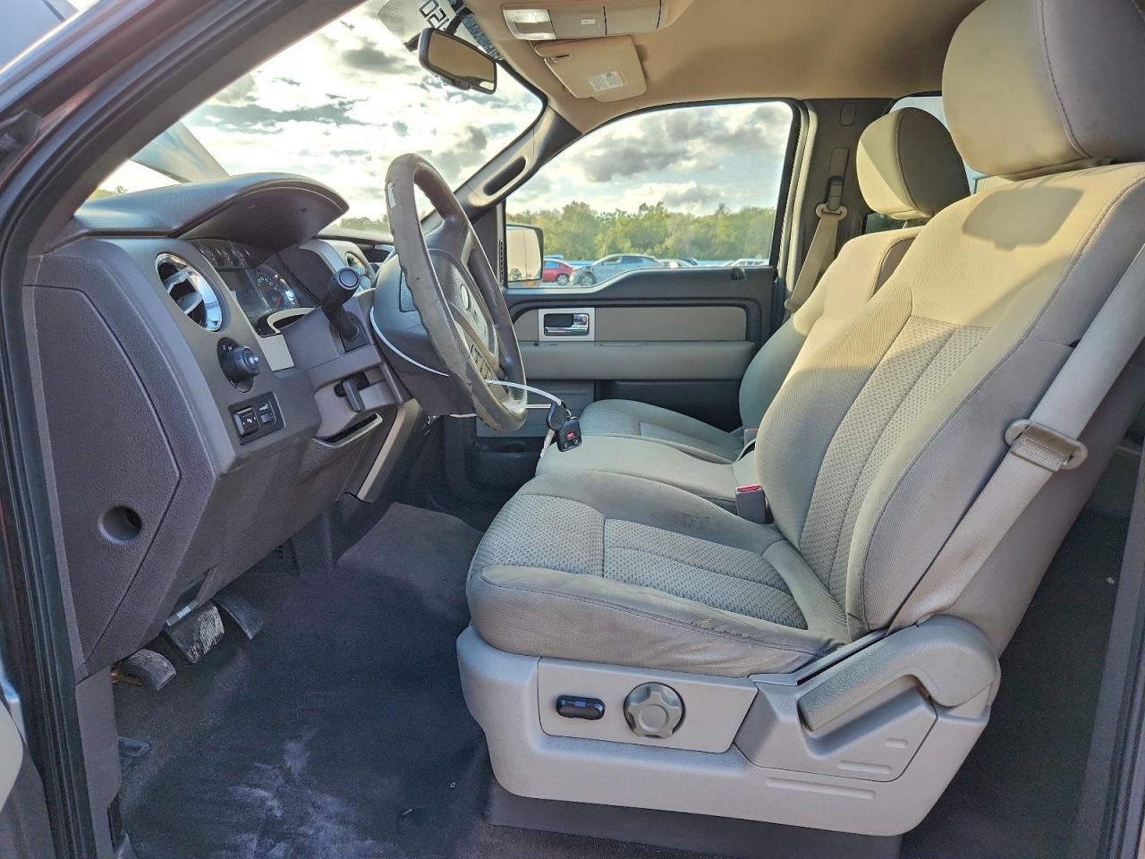 Ford F-150 Supercrew Image 9