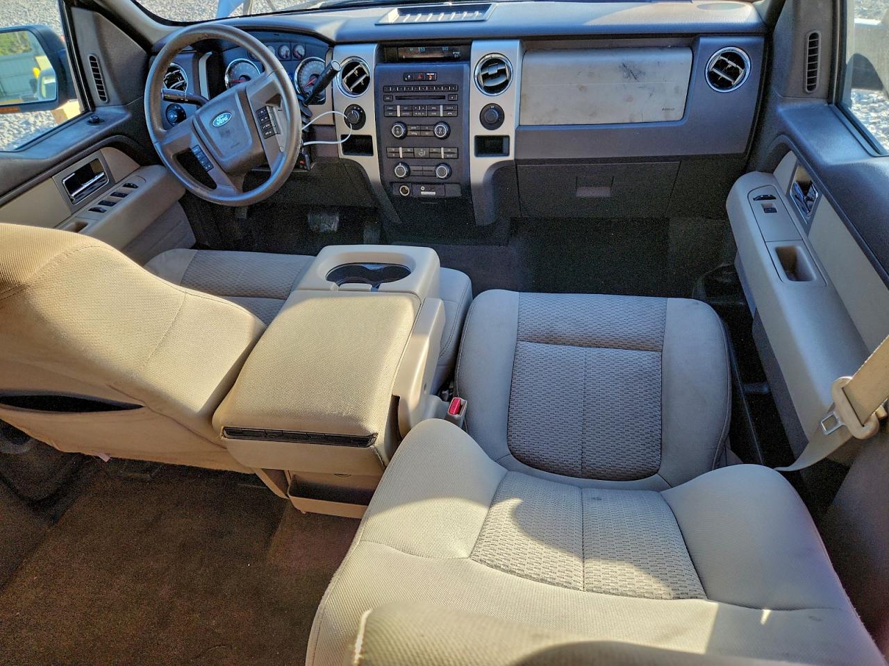 Ford F-150 Supercrew Image 7