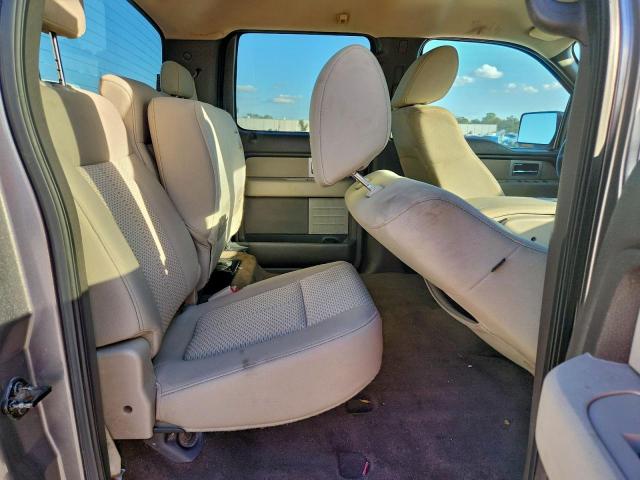 Ford F-150 Supercrew Image 8